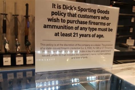 Dicks Sporting Goods Admits Decision To Abandon Gun Sales Cost Shareholders 250m In Revenue