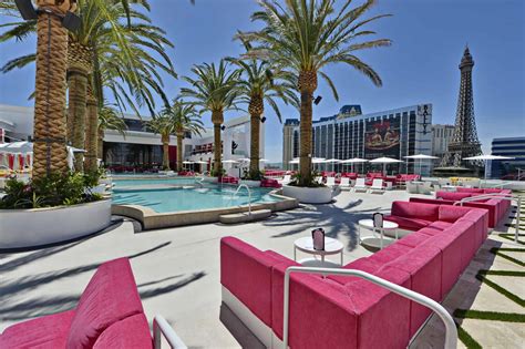 Vegas Rooftop Pools With A Spectacular View