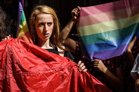 10 Rules Cisgender Straight People Attending Pride Should Follow