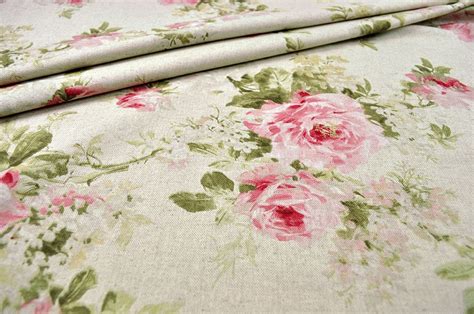 Weil teppiche die wirkung eines raums stark beeinflussen, sollten sie besonders sorgfältig ausgewählt werden. Dekostoff Rose-Linen - große Rosen | Dekostoffe, Stoff ...