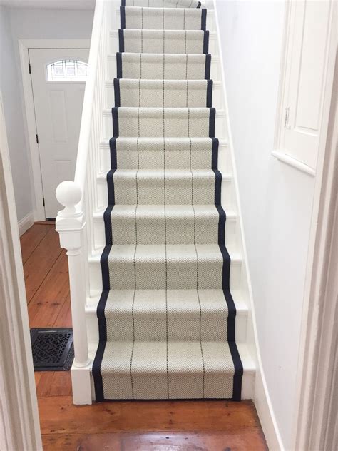 Peter Island Stripe With Navy Blue Wide Binding Stair Runner Striped