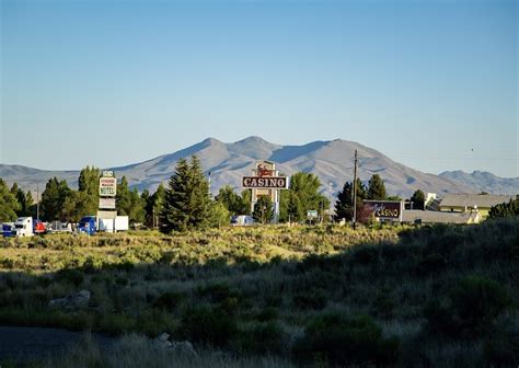 7 Small Towns In Rural Nevada That Are Downright Delightful