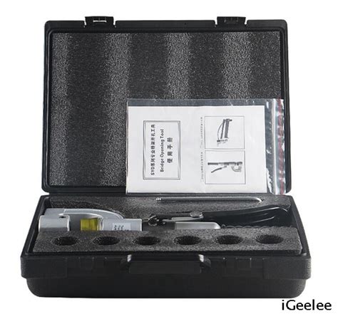 Igeelee Portable Hydraulic Cable Bridge Hole Punch Tools