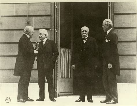 Pictures Of President Woodrow Wilson Attends The Paris Peace Conference