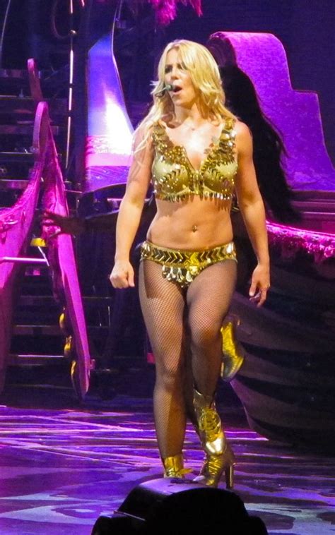 Lights Camera Flashdance Britney Kicks Off Her Femme Fatale Tour In Sacramento Video