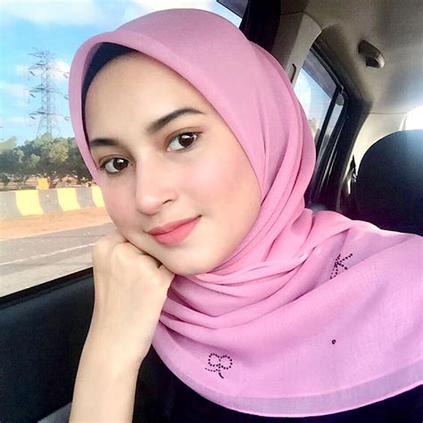 cool and smart beautiful hijab malaysian cute hijaber