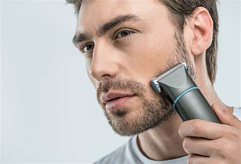 5 Types Of Razors You Can Use To Shave Your Face Razor Types Pros And Cons