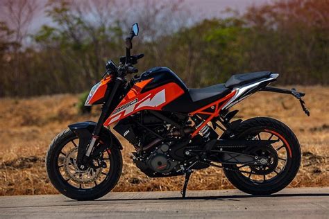 Ktm 250 Duke Price Images Mileage And Reviews