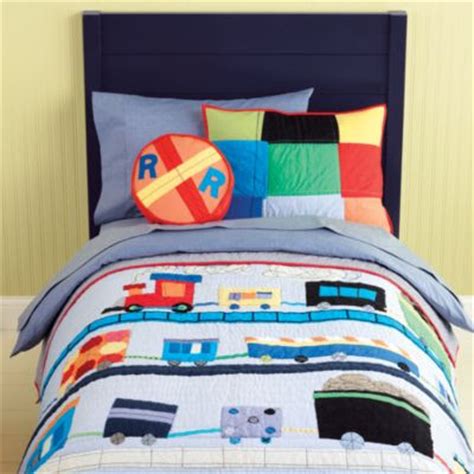 Got my design inspiration from another train bed design on instructables.com, hopefully a lot simpler to make. The MacGregor Family: December 2010
