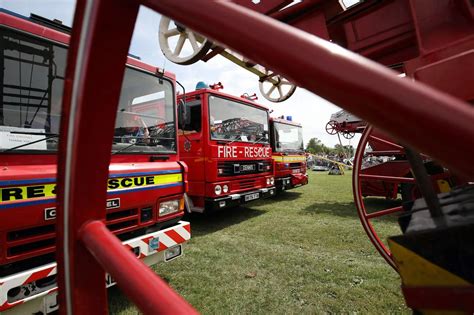 Annual Fire Engine And Vintage Vehicle Show In Stockton Teesside Live