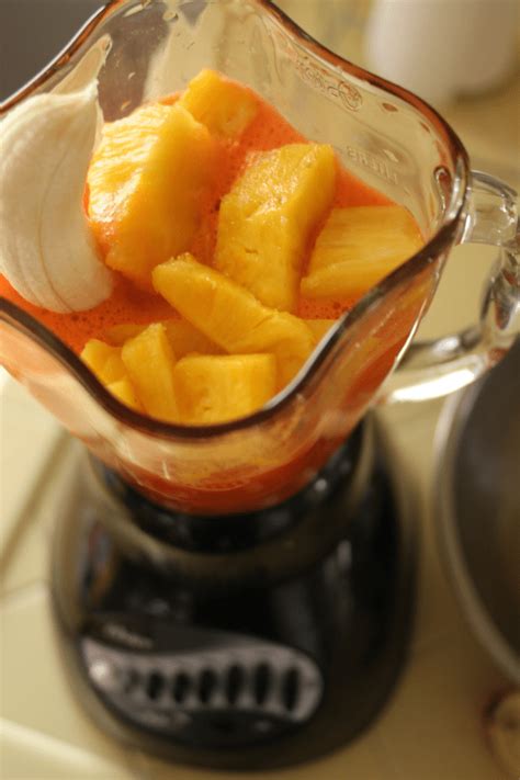 Juicing allows you to make delicious combinations of juices that the whole family will love. Healthy, Morning Juice Recipe | MISSY SUE