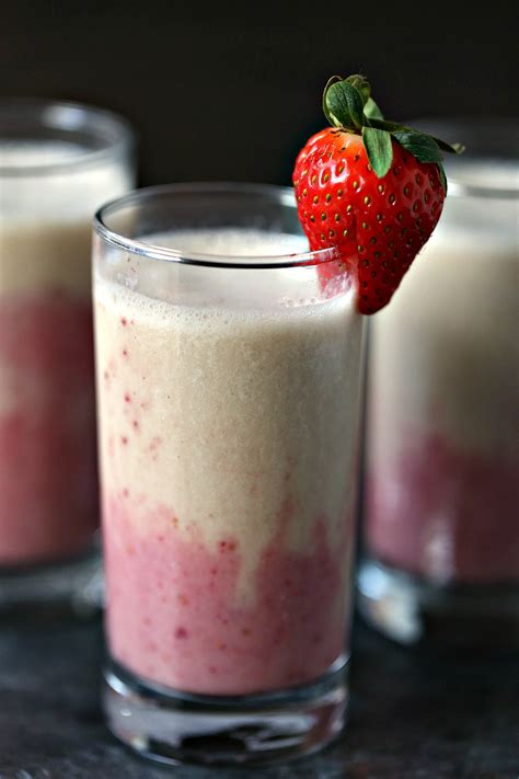 Optionally top with whipped cream. Strawberry Banana Smoothies