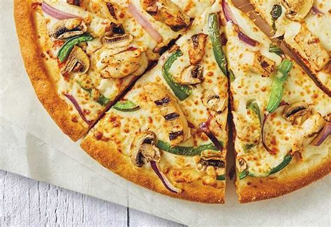 Order Pizza And Wings Online Delivery Takeout Or Dine In Pizza Hut Canada