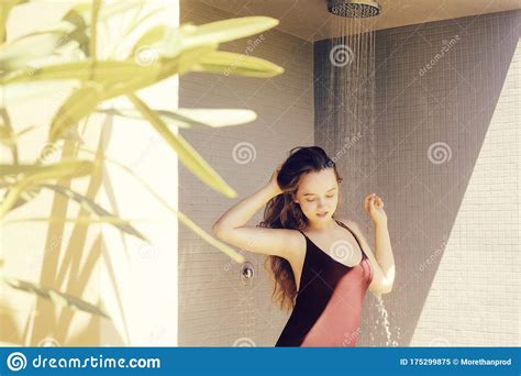 Girl Takes Off Dress Royalty Free Stock Image
