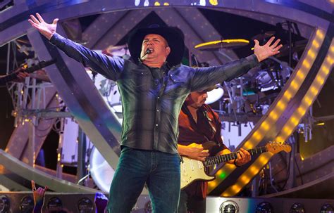 Country Music Star Garth Brooks To Play First Show In San Antonio In 18