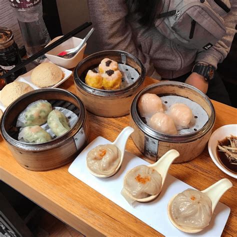 Few hongkongers let a week go by without having dim sum. 10 Legit Dim Sum Restaurants In Hong Kong With The Locals ...