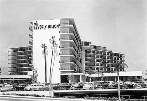 View Of The Beverly Hilton Hotel Beverly Hills 1950s Beverly Hilton