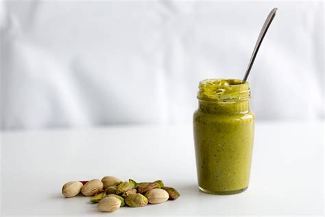 How To Make Pistachio Paste At Home