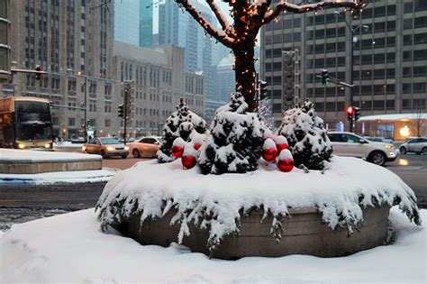 Beautiful Christmas Eve In Chicago Downtown Stock Photo Download