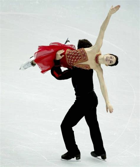 Enter code birthday25 at… patron sac. La tenue de patinage artistique en 47 photos - Archzine.fr