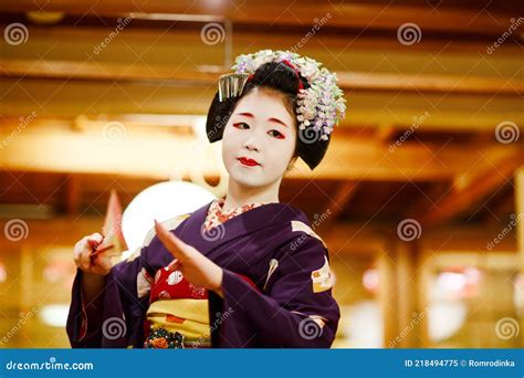 kyoto japan 18 may 2015 maiko apprentice showing japanese traditional dance maiko is an