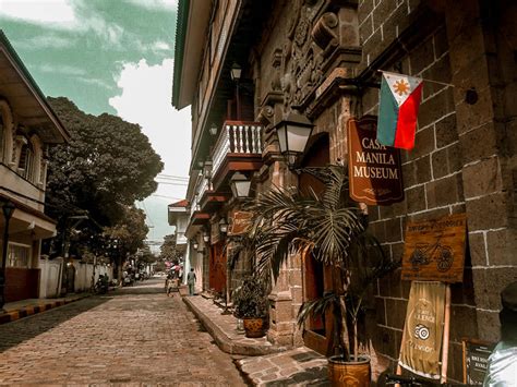 Top 5 Tourist Spots To Explore In Intramuros