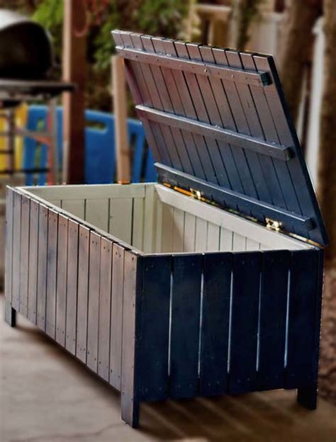 Premium plans for this project available in the shop. Ana White | Outdoor Storage Bench - DIY Projects