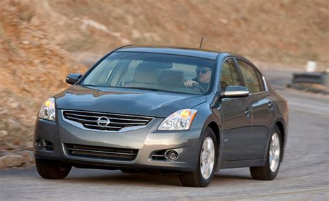 2011 altima owner's manual for your safety, read carefully and keep in this vehicle. 2011 Nissan Altima Hybrid