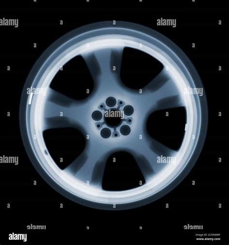 Alloy Wheel Hi Res Stock Photography And Images Alamy
