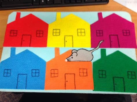 Free printable flashcards to download of the rooms in the house. The Show Me Librarian: Flannel Friday: Little Mouse ...