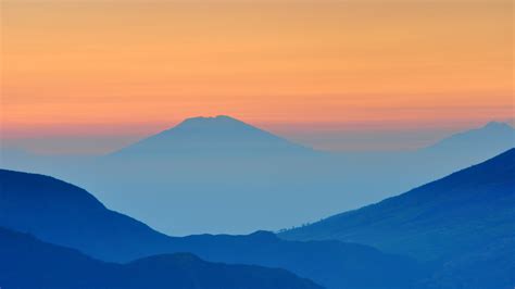 Download Wallpaper 1366x768 Mountains Landscape Dawn Sunrise