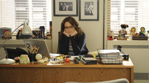 Tina Fey Nbc Ask To Have 30 Rock Episodes Featuring Blackface Pulled