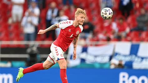 Fussball live ticker & ergebnisse | heute: EM 2021: So bewegend spricht Dänen-Kapitän erstmals Kjaer ...