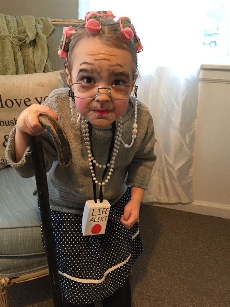 Old Lady Makeup And Costume 100th Day Of School Grandma Costume Old