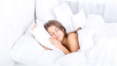 Sleeping Naked Health Benefits Of Snoozing Nude