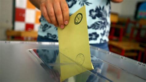 Oy kullanmama cezası kaç TL YSK 2023 seçimlerinde oy kullanmayanlara