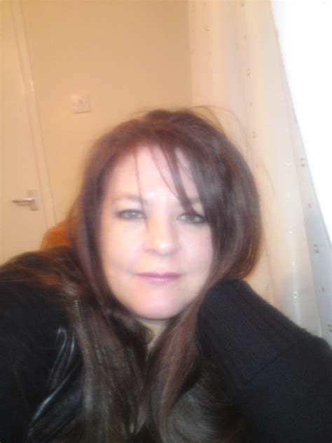 Nicbon 46 From Sheffield Is A Local Granny Looking For Casual Sex