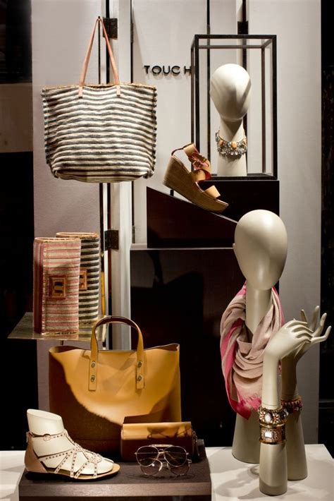 45 Best Ideas Boutique Displays And Visual Merchandising Gowritter