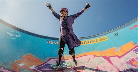 Aunty Skates Aims To Defy Stereotypes While Skateboarding In A Sari