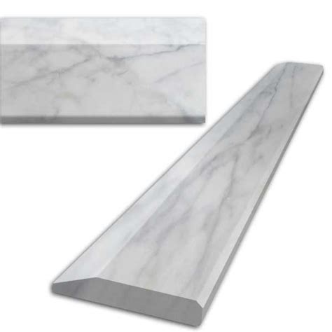 This elegant white marble is ideal for transition between room. Saddles & Corners : HOLLYWOOD SADDLE MARBLE WHITE 6x36