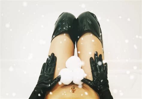 Can You Spot The Lil Snowman Transfer Nudes SexyGirlsInBoots