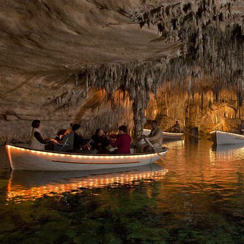 La Grotte Et La Visite Cuevas Del Drach Mallorca