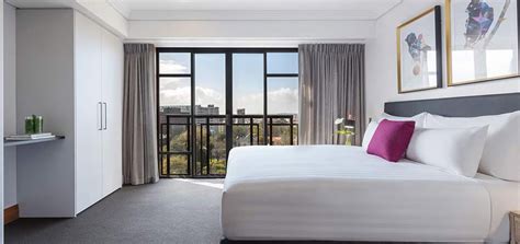 Served over toast or biscuits with hash browns. Apartment Hotel Auckland | One Bedroom Park Suite at Avani ...