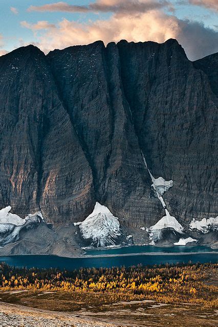 Autumn Sunrise On Floe Lake With Images Kootenay National Park