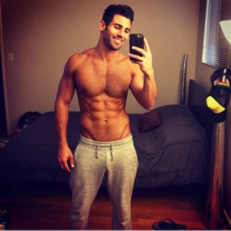 15 Hot Guys In Sweatpants For International Sweatpants Day Sheknows
