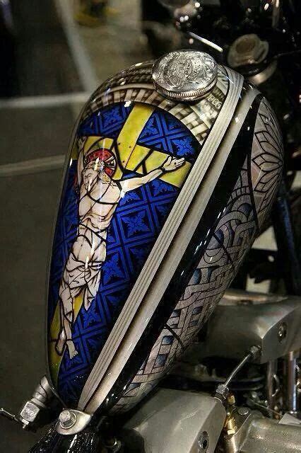 How to paint a motorcycle gas tank bikebrewers com. HD "Shovelhead" chopper gas tank | Mustang style | Custom ...