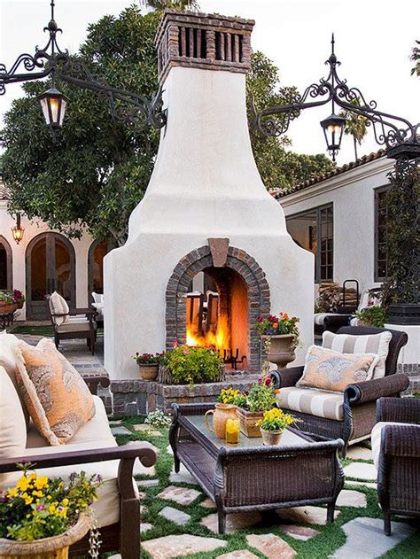 Best Outdoor Living Rooms This Unique Outdoor Fireplace Adds Such Character To A Patio Space