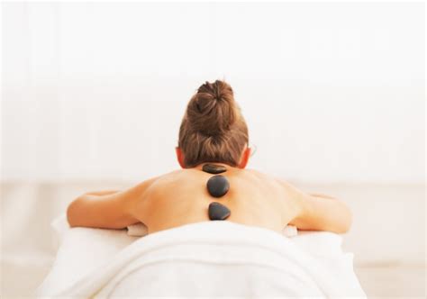 6 Benefits Of Hot Stone Massage Anushka Spa And Salon