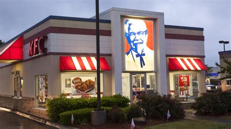 Man Gets Free Kfc For A Year Pretending Hes From Head