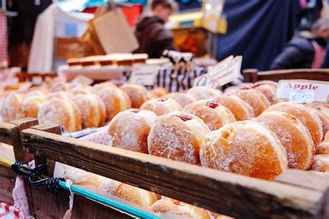 Membuat donat tidak terlalu sulit seperti yang dibayangkan. Cara Membuat Donat Isi Selai Buah, Bisa Dijadikan Frozen Food - Link Alternatif JOKERBOLA